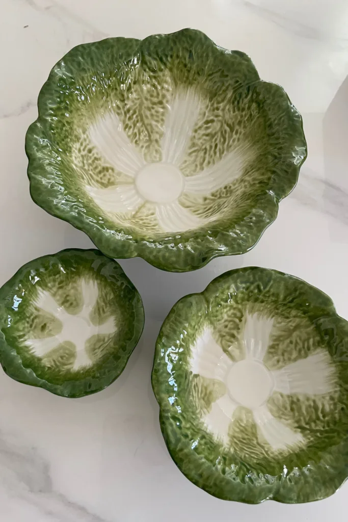 alt="Cabbage-shaped bowl set arranged vertically"